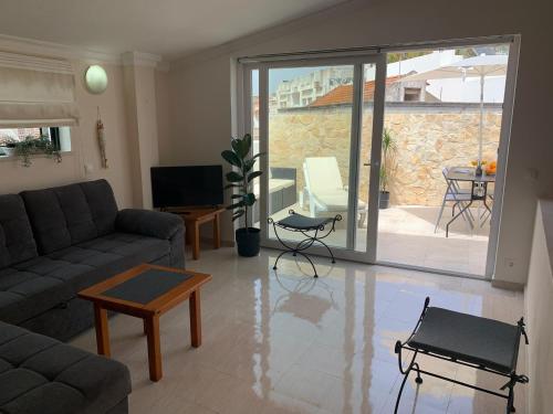 House with a BBQ terrace in the centre of Lagos