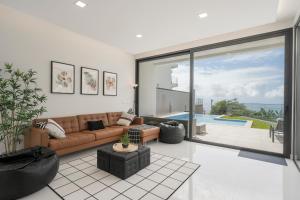 House with pool and sea view Pearl of Calheta