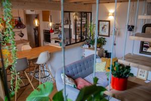 House with terrace ideal for couple in Bordeaux