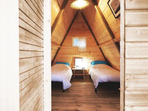 Hoya Surf Camp - Activités + logements