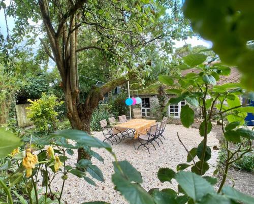 Hübsches Landhaus der Familie mit eigenem Garten