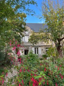 Hübsches Landhaus der Familie mit eigenem Garten
