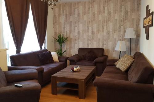 ID 6868 - Private House