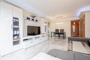 ID 7036 - Private House