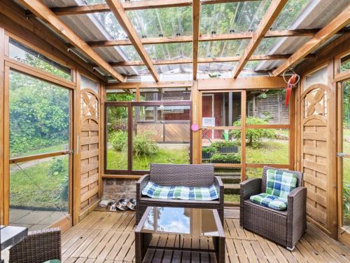 Idyllic Bungalow in Feusdorf with by the Forest