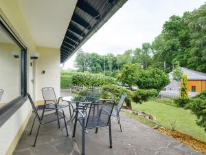 Idyllic Bungalow in Feusdorf with by the Forest