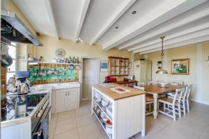 Idyllic retreat amid the vines with its own pool