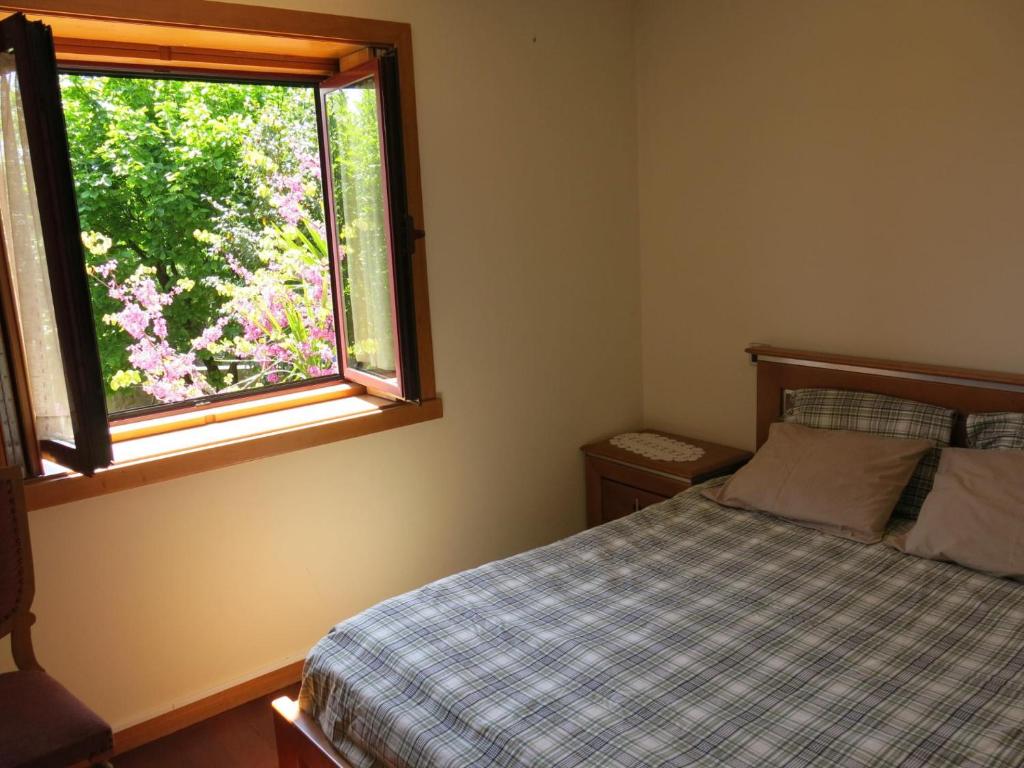 Impeccable 2-Bed House in Prozelo Rua de Ancede, 4720-010 Proselo