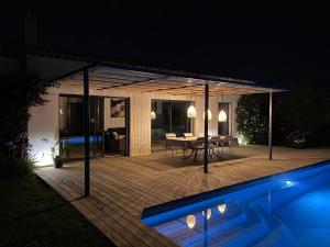 Inviting holiday home in Grimaud with private pool