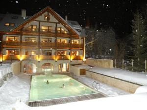 Inviting holiday home in Le Mon tier les Bains with sauna