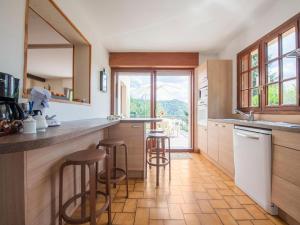 Inviting holiday home in Miremont with garden