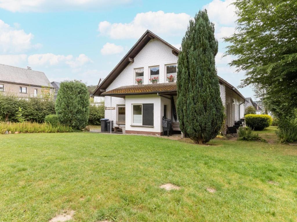 Inviting Holiday Home in Winterberg Hildfeld near Ski Slopes , 59955 Winterberg