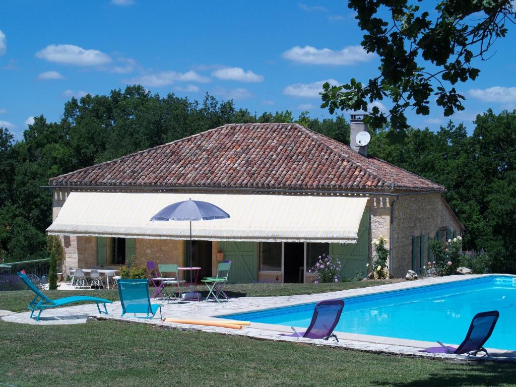 Jaccuzi privatif pour 2 dans le Lot à 1.30 de Toulouse Rodez Brive