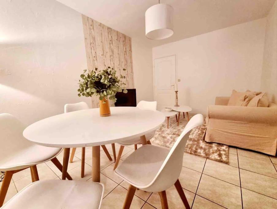 Maison de vacances Joli duplex cocooning de 100m2 avec Rez de jardin 54, route de Lyon 69320 Feyzin