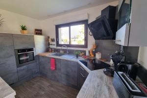Jolie maison avec terrasse et jardin à Amfreville