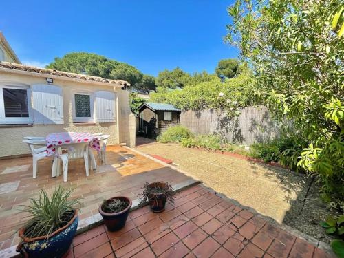 Jolie maison dans résidence avec piscine