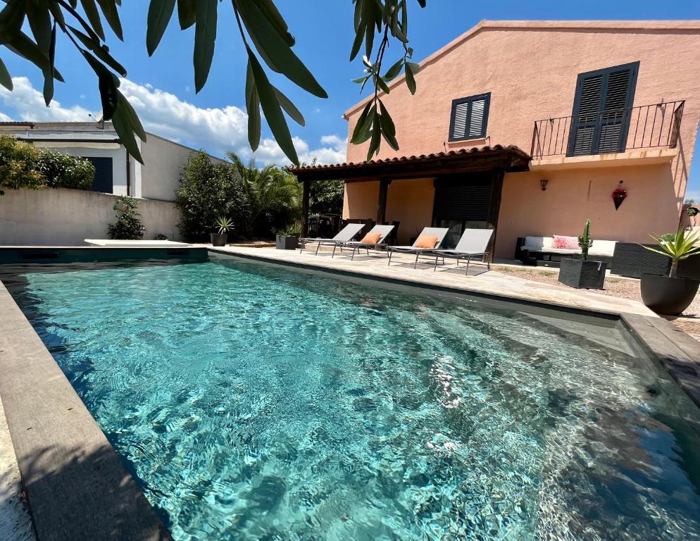 Jolie maison de vacances avec piscine Hameau de Turriccioli II, 20137 Porto-Vecchio