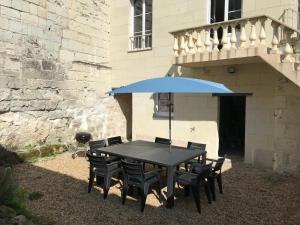 Jolie maison en tuffeau dans le centre de Saumur