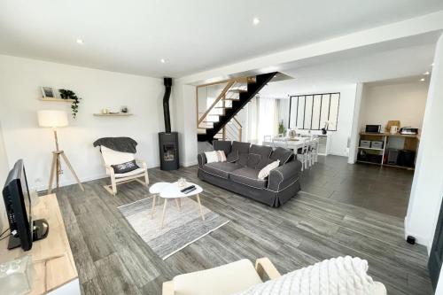 Jolie maison entièrement rénovée Proche plages