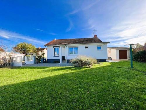 Jolie maison, jardin et parking