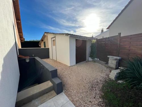 Jolie maison, jardin et parking