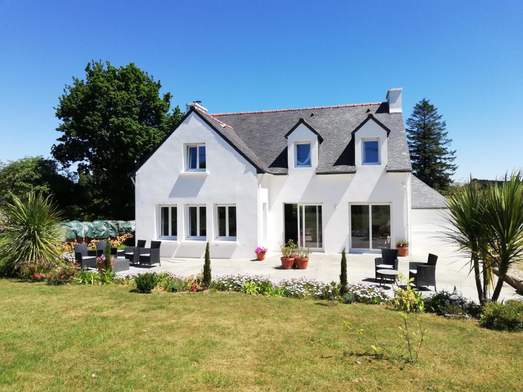 Maison de vacances Jolie maison près de la mer au calme Coat Beuz Izel 29940 La Forêt-Fouesnant