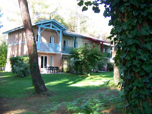 Jolie petite maison à Vieux Boucau avec piscine chauffée - Domaine du Golf de Pinsolle