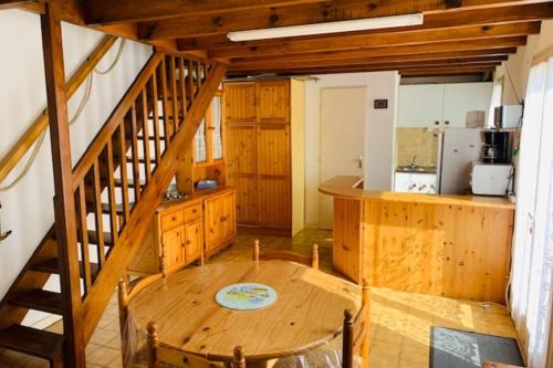 Jolie petite maison avec Terrasse près de la PLAGE