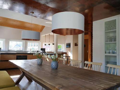 K. Homes erstes Harzhaus