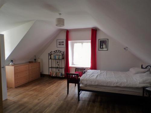 Ker Jerome - Traditional Stone Breton Cottage near to Dinan