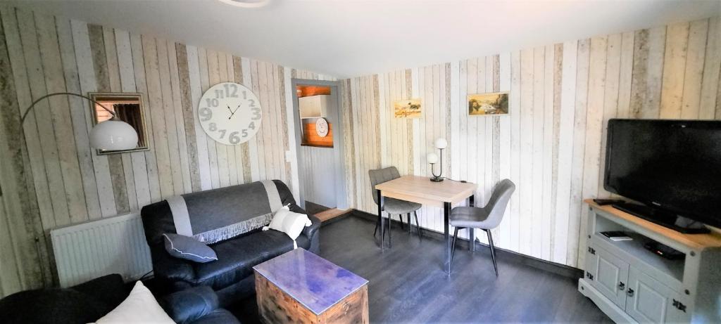 Maison de vacances Kleiner Bungalow Am Wald Albertstraße 20 15370 Petershagen