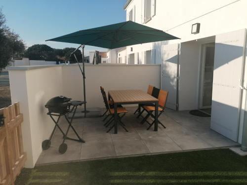L'AMIRAL Maison avec piscine/parking/wifi/plages 5kms