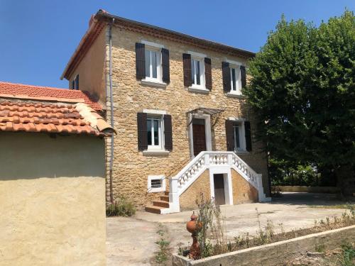 L'Ardeche en Provence avec jardin ombragé