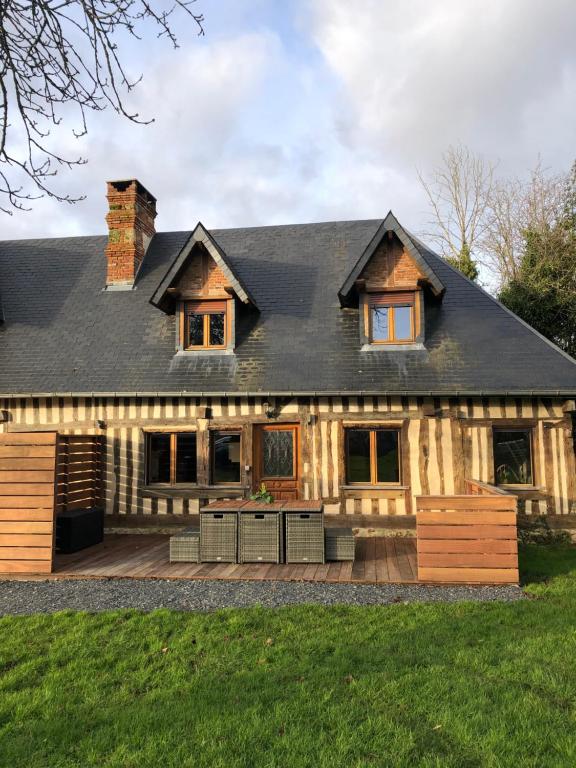 Maison de vacances L'étable aux Gîtes du val Lieu du Val 14600 Genneville