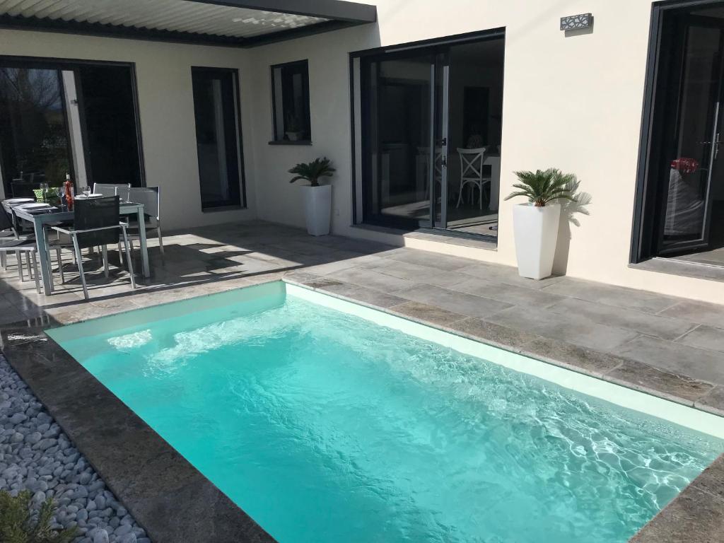 L’IMPASSE DES BATELIERS- magnifique maison pour 7 13200 Arles