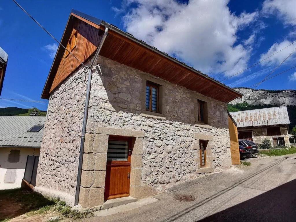 Maison de vacances L'Ophrys LE DESERT 73670 ENTREMONT LE VIEUX 73670 Les Déserts