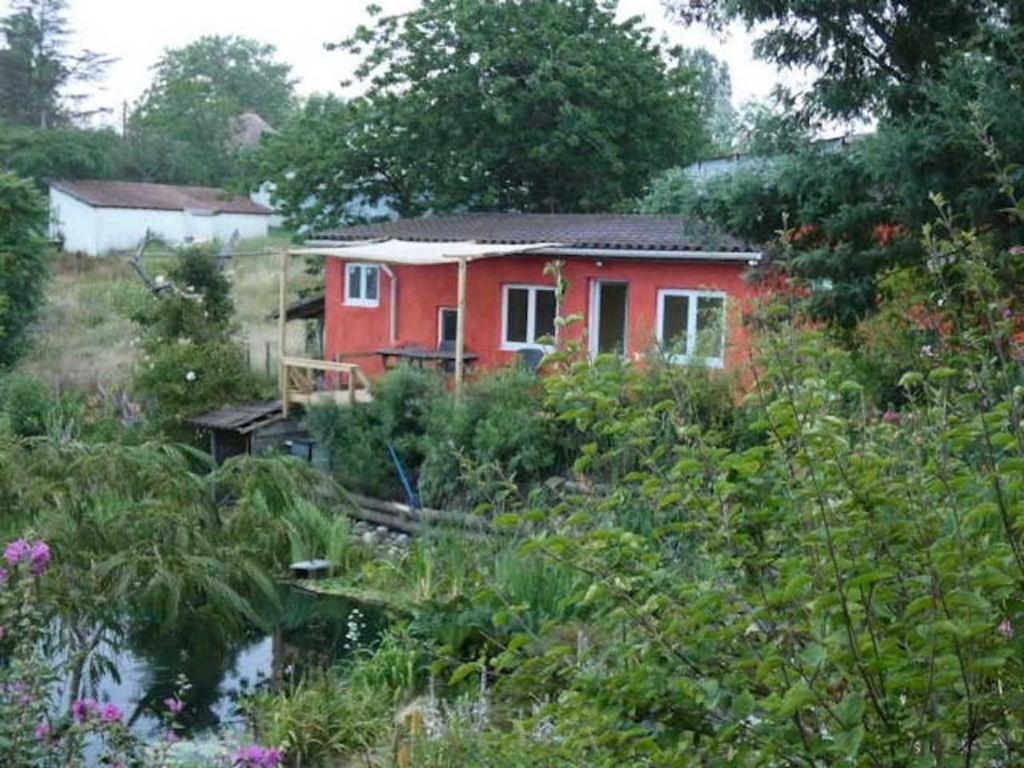 Maison de vacances L'Oustalet petit gîte en pleine nature 146 Chemin de Bergeras 64300 Saint-Boès