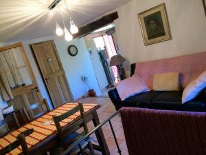 Maison de vacances L'Oustaou de Rose 22, Bis rue Droite 84480 Bonnieux Provence-Alpes-Côte d\'Azur