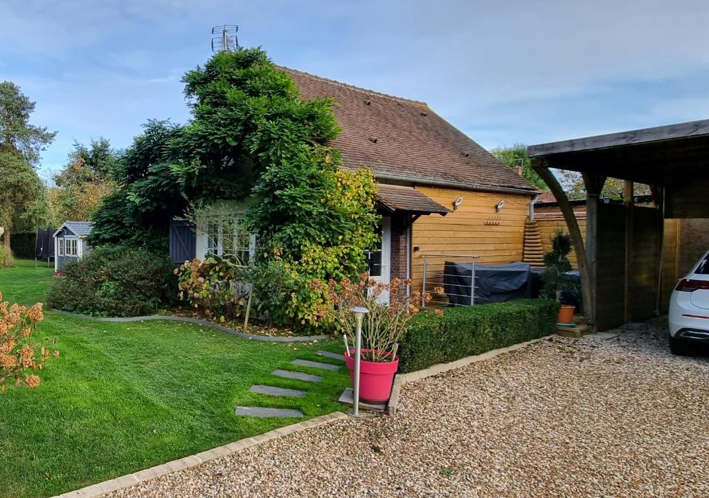 Maison de vacances La Berceuse Normande 21 Route d'Islou 28350 Dampierre-sur-Avre