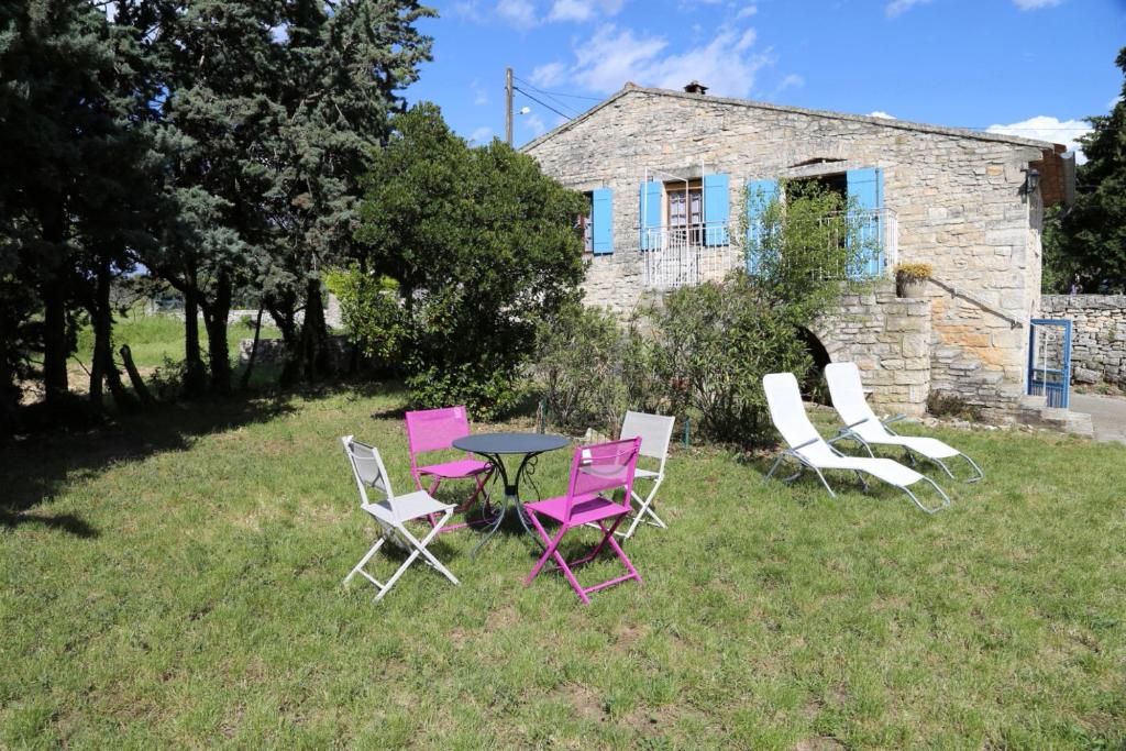 Maison de vacances La Bergerie de Marie 230 Route des Pradelles Hameau de Massargues 07 150 07150 Orgnac-lʼAven