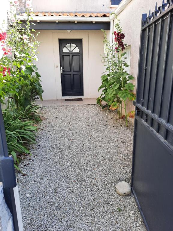 La Bigogne 74 Rue Michelet, 17000 La Rochelle
