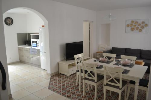 La Bulle des familles•jacuzzi•wifi•airport shuttle