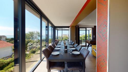 La casa d'Antoine, villa art déco 4étoiles face à la mer,SPA OPTION, salle de jeux, société La Clef Decamp