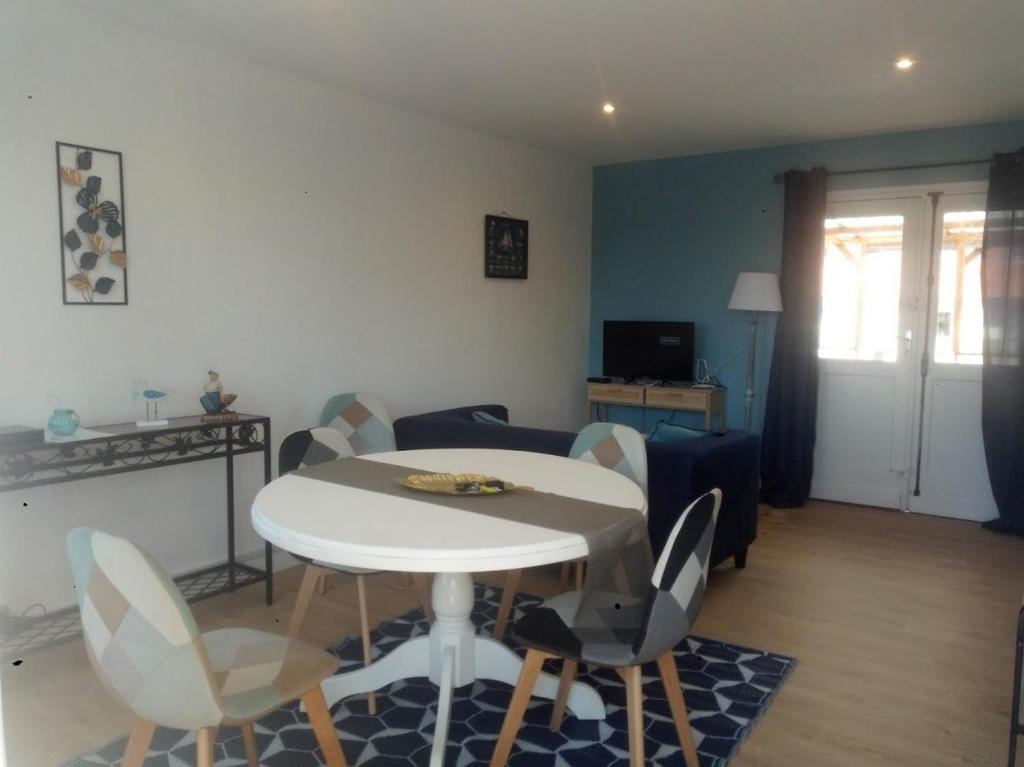 La charmante Cayolaise 35 ter Rue Florent Triquet, 80410 Cayeux-sur-Mer
