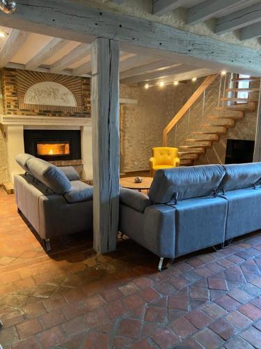 La Charmeraie : gîte de charme, piscine et spa