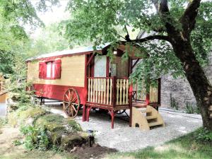 La Chaumière et sa Roulotte