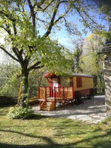 La Chaumière et sa Roulotte