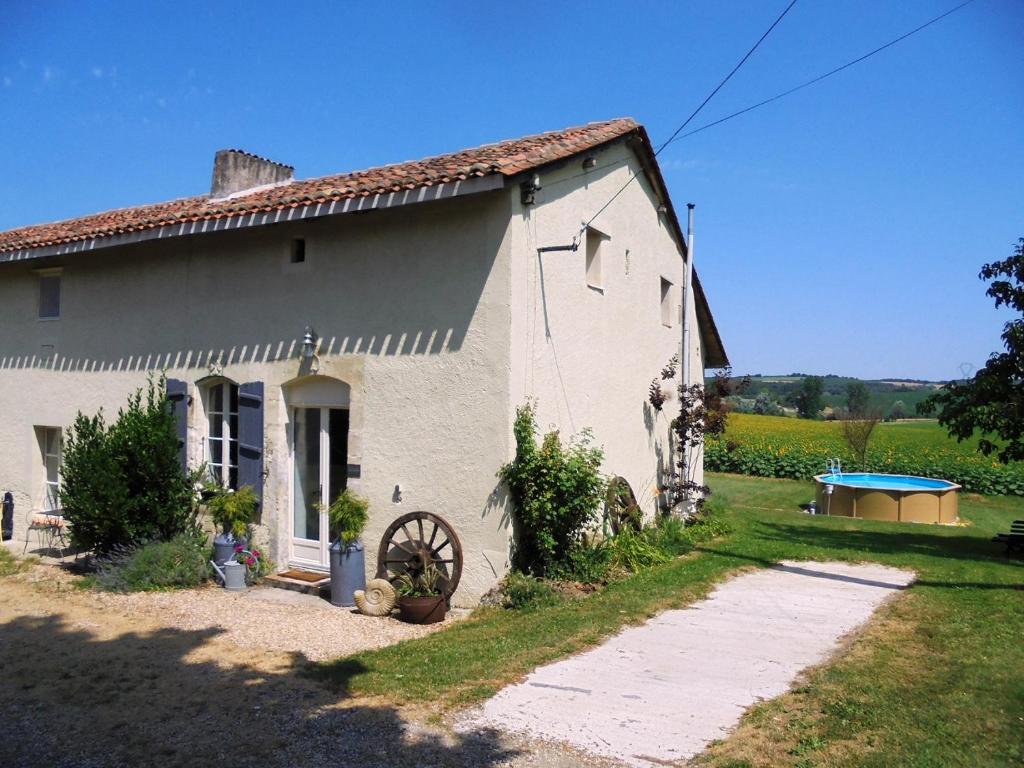 La Coquille Cottage Le Parlome, 16390 Pillac