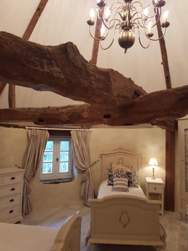 La Coulombe Manoir De Hérouville