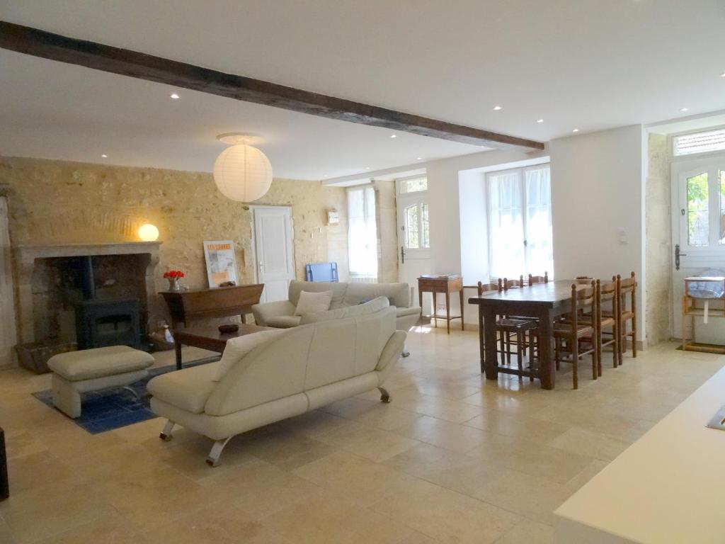 Maison de vacances La Cour 13, rue de l'Abbaye 21150 Flavigny-sur-Ozerain